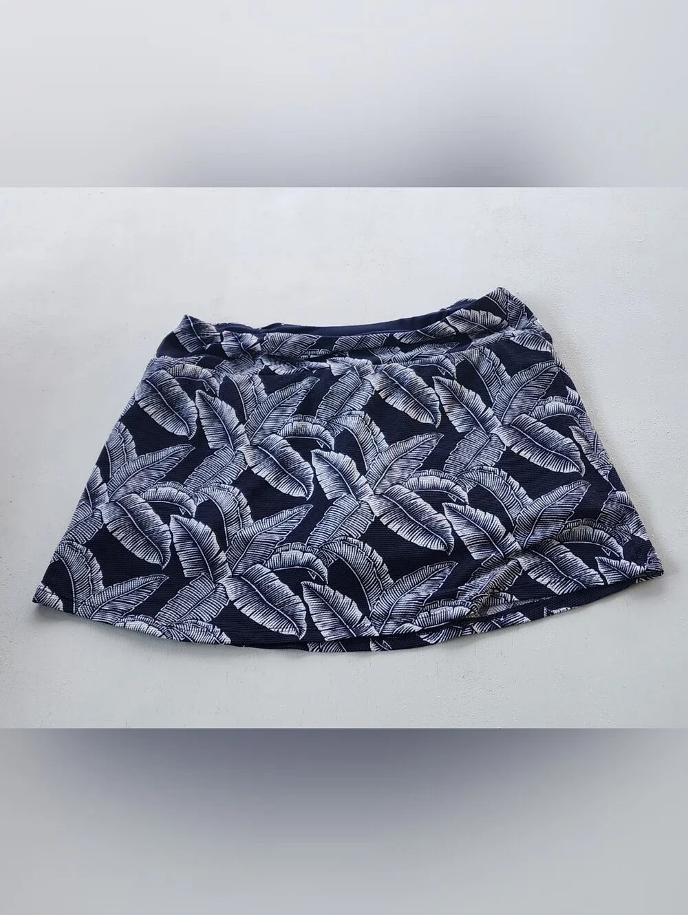 Tommy Bahama Navy and White Tropical Print Skirt